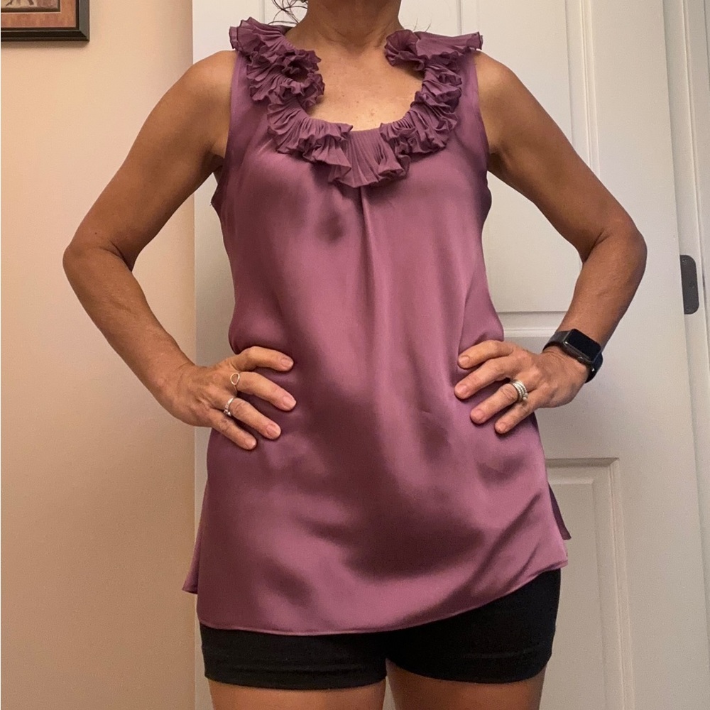 Spense sleeveless short,purple, SZ Medium beautiful neckline and fun bottom edge